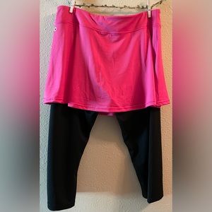 SET OF 2🙀!! skirted athletic leggings.